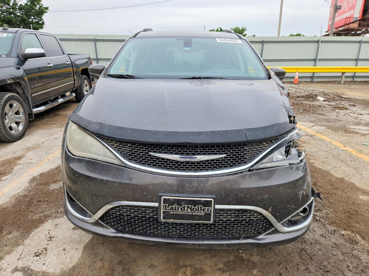 2017 Chrysler Pacifica Touring L Plus - Фото 5