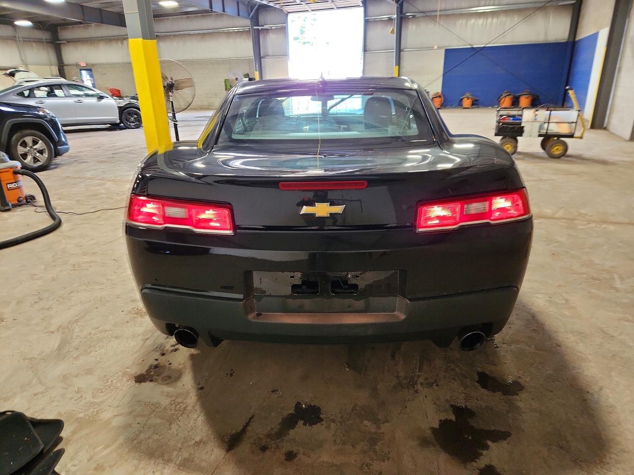 2015 Chevrolet Camaro Ls - Фото 6