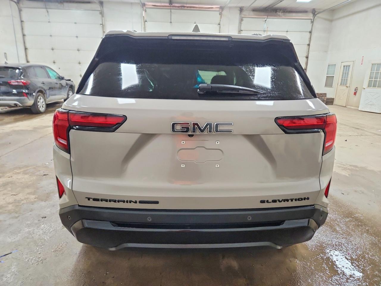 2026 GMC Terrain Elevation - Фото 6