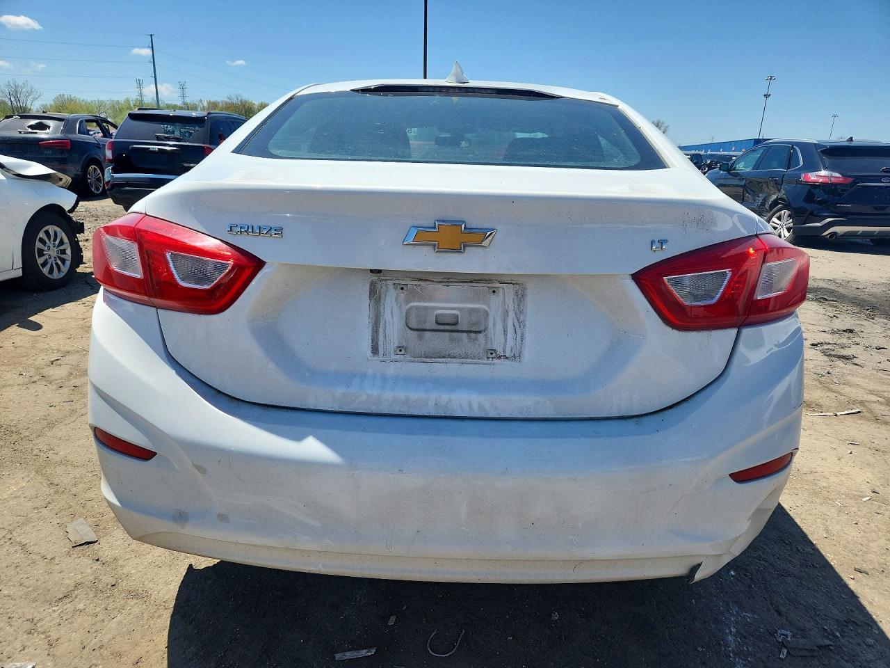 2017 Chevrolet Cruze Lt - Image 6