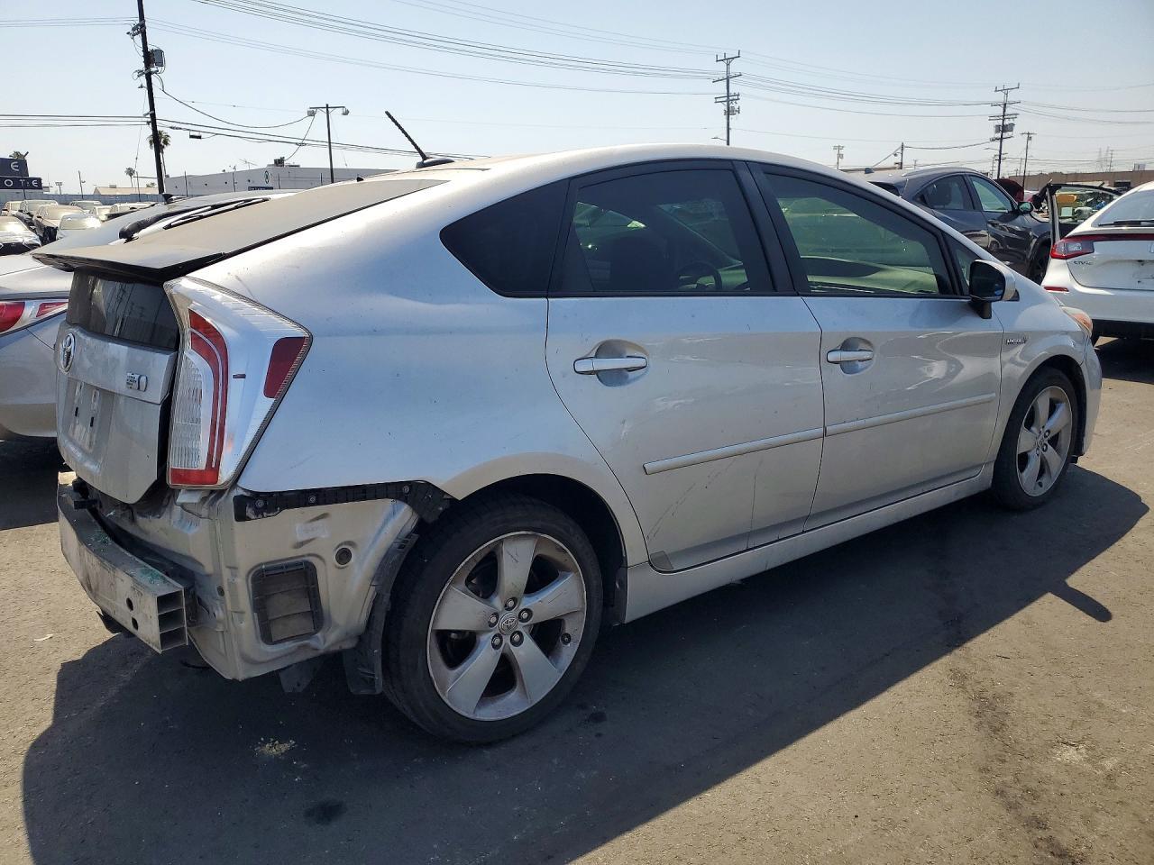 2013 Toyota Prius Five - Фото 3