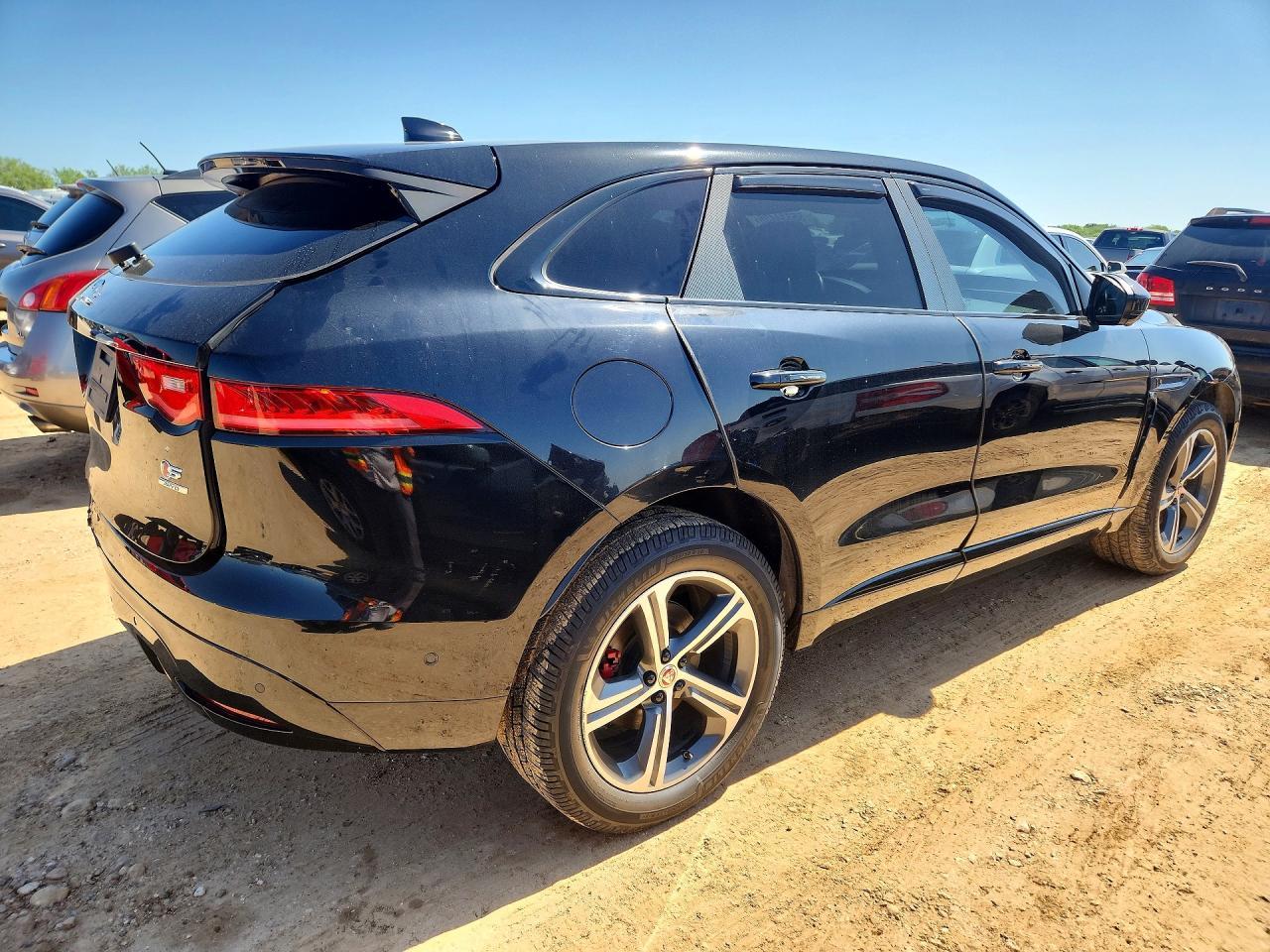 2017 Jaguar F-Pace S - Фото 3