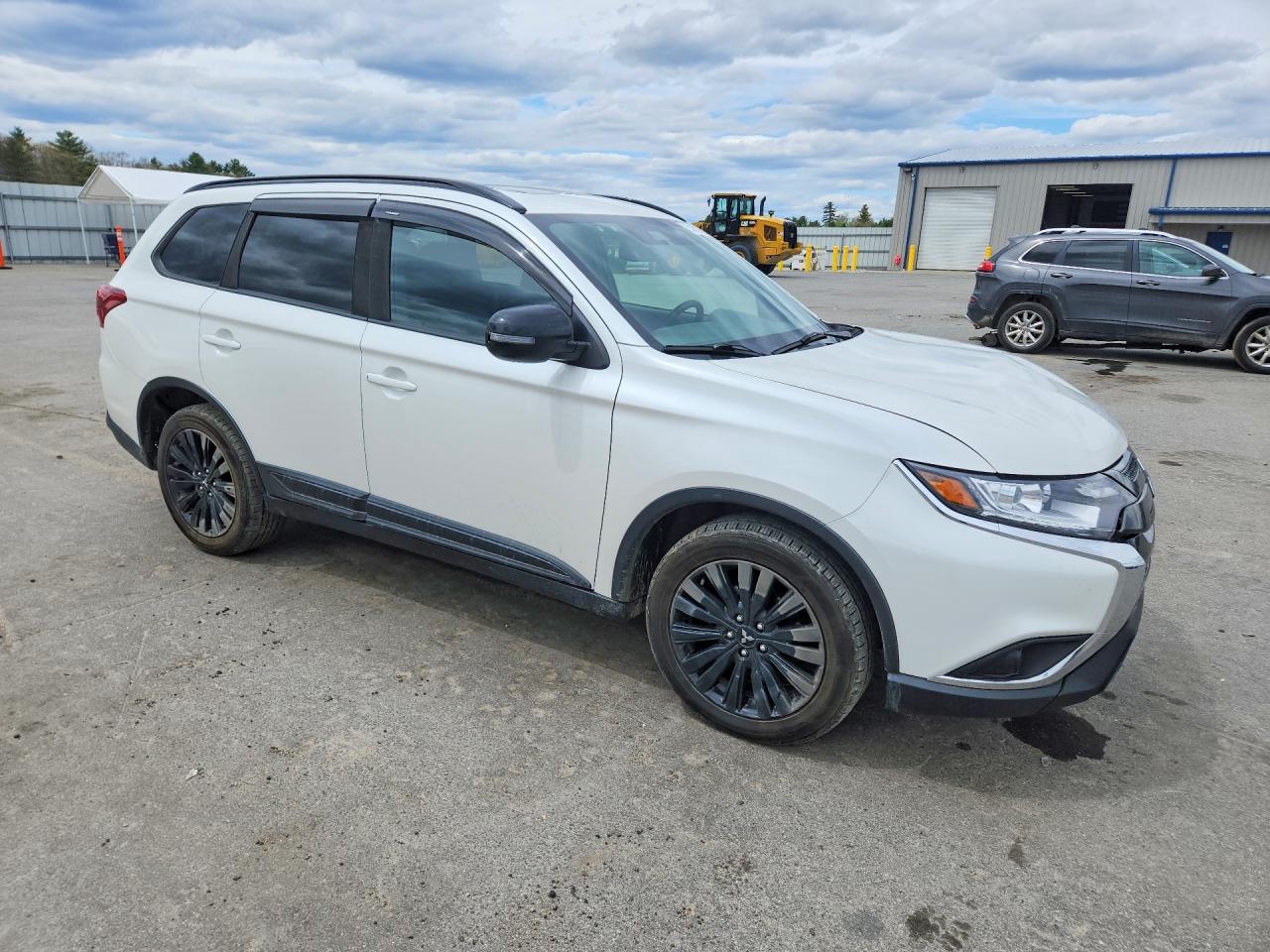 2020 Mitsubishi Outlander Se - Фото 4