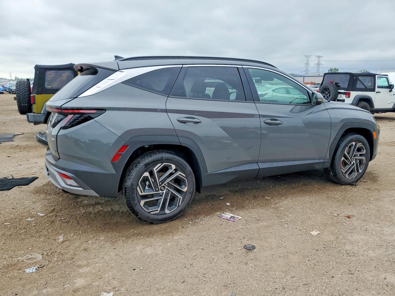 2026 Hyundai Tucson Limited - Image 3