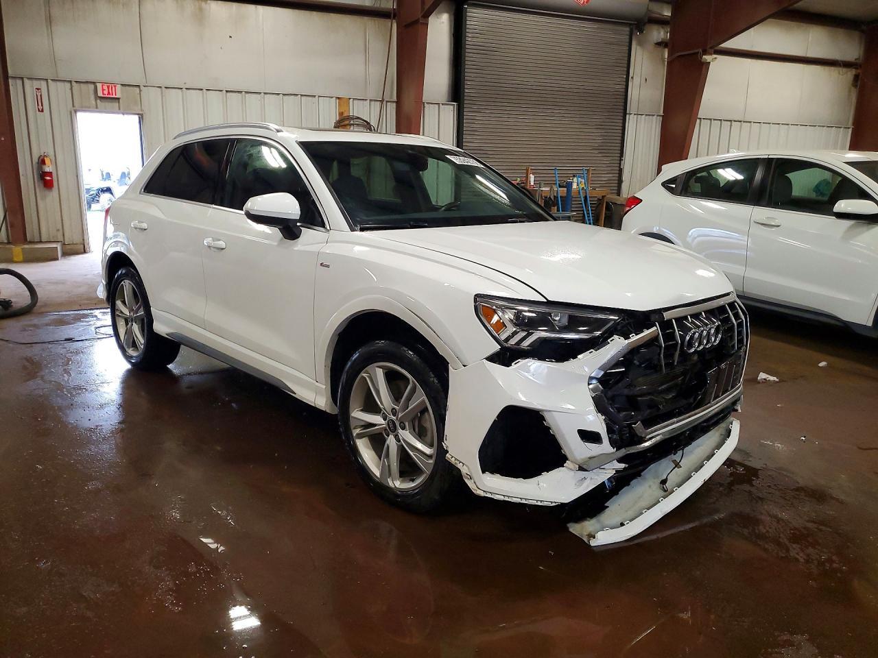 2022 Audi Q3 Premium Plus S Line 45 - Фото 4