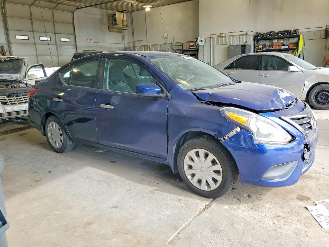 2018 Nissan Versa Sv - Фото 4
