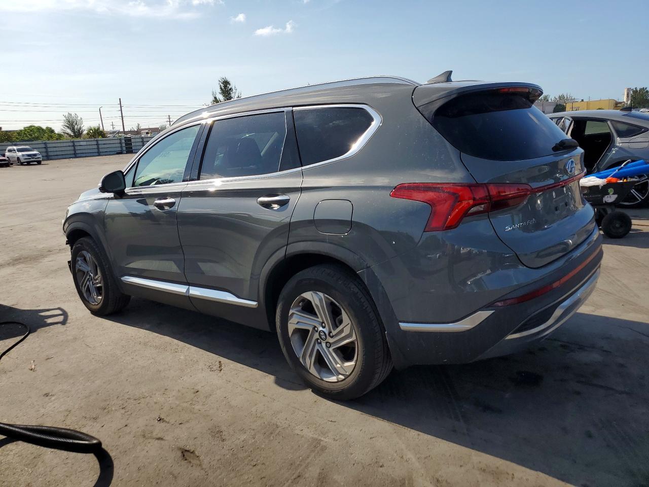 2020 Hyundai Santa Fe Sel Premium - Image 2