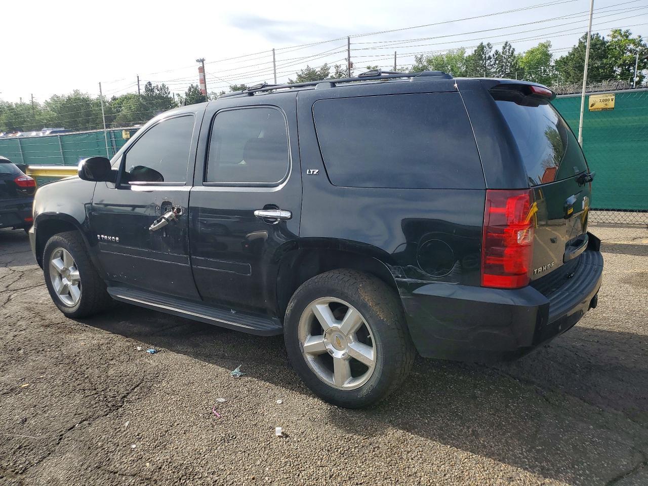 2008 Chevrolet Tahoe K1500 - Фото 2