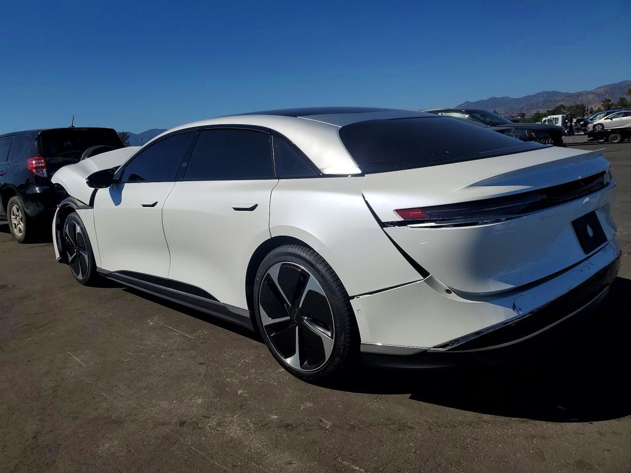 2023 Lucid Motors Air Touring - Image 2