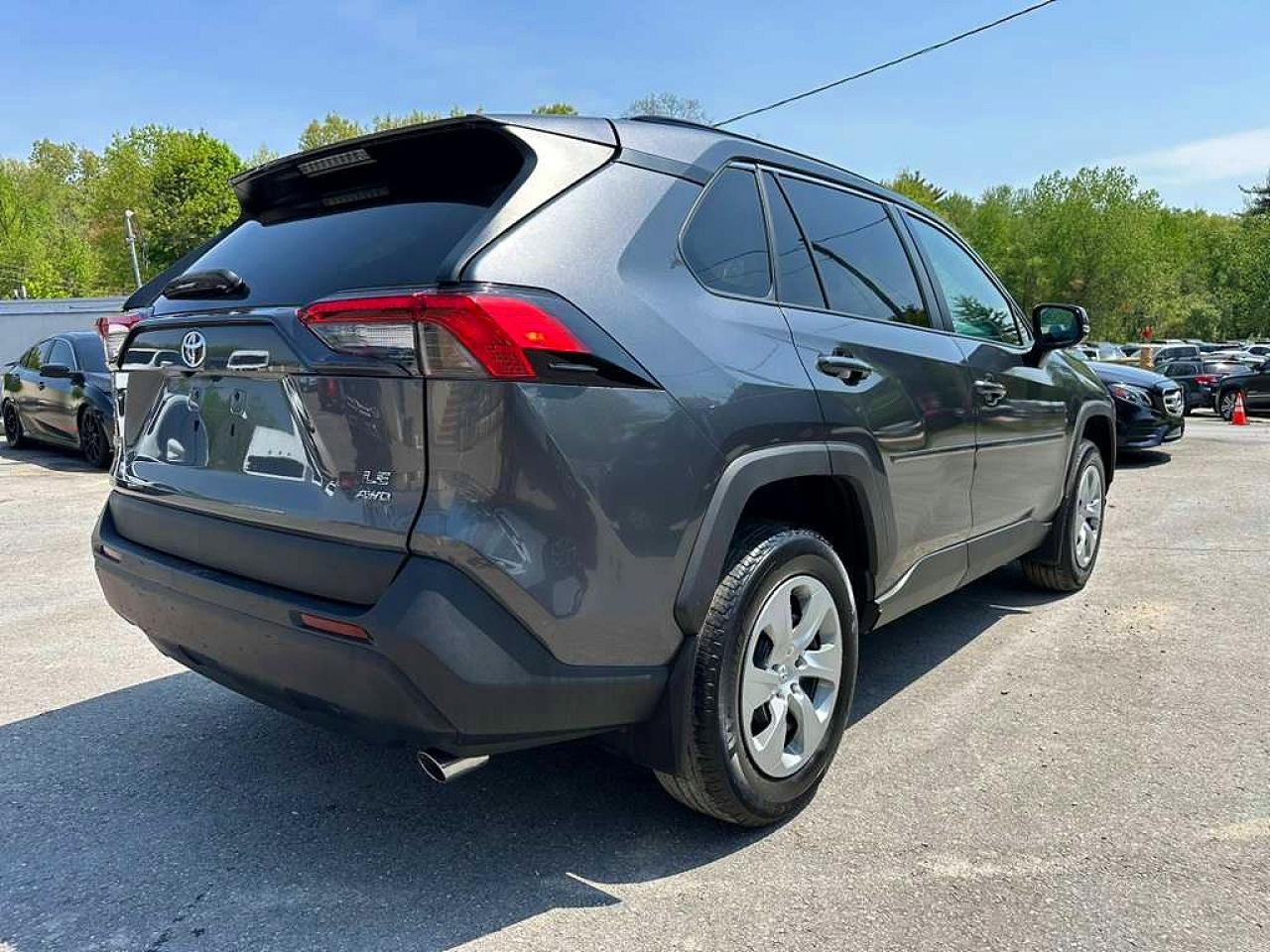 2021 Toyota Rav4 Le - Фото 3