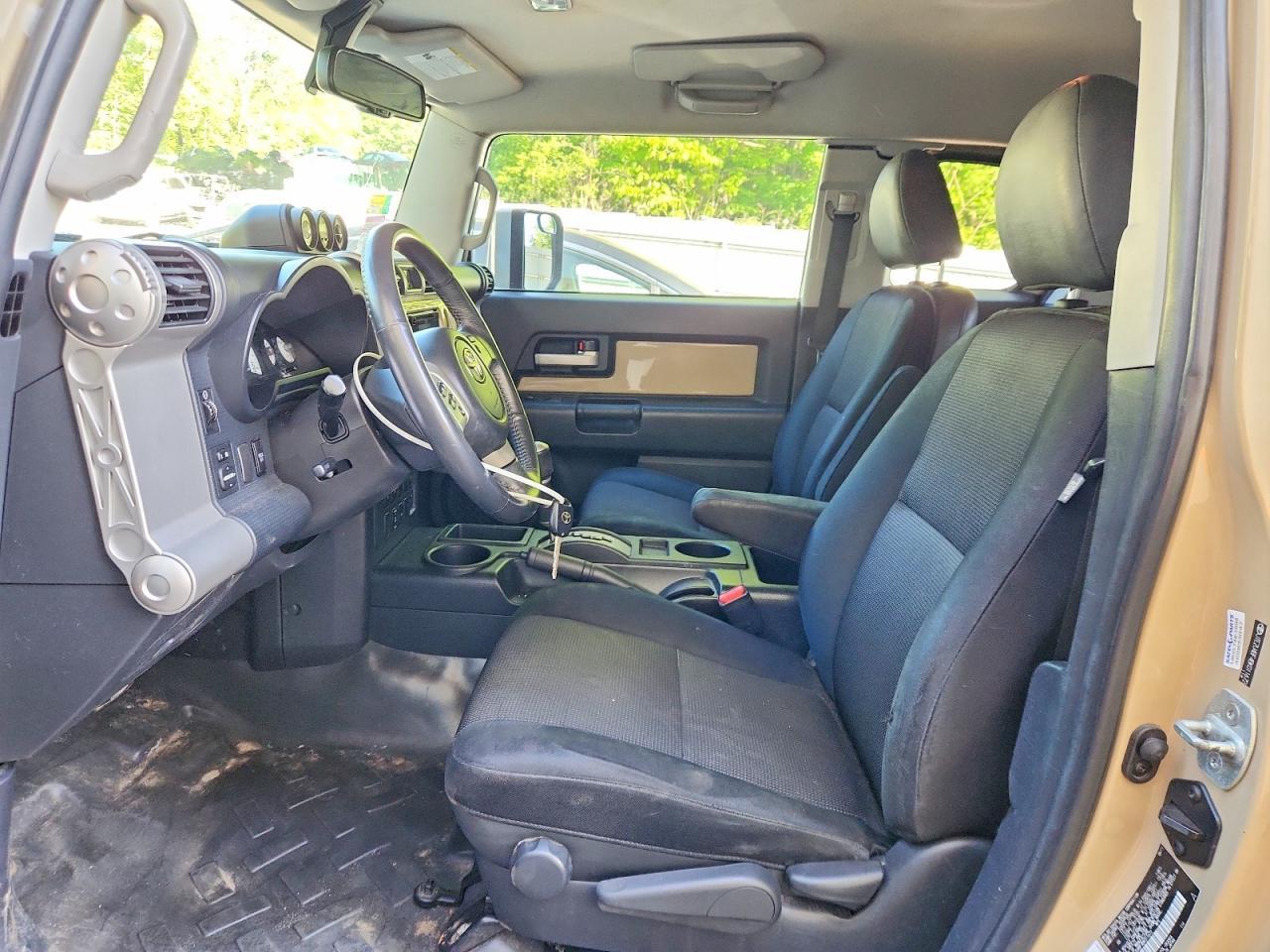2011 Toyota Fj Cruiser Base - Image 7