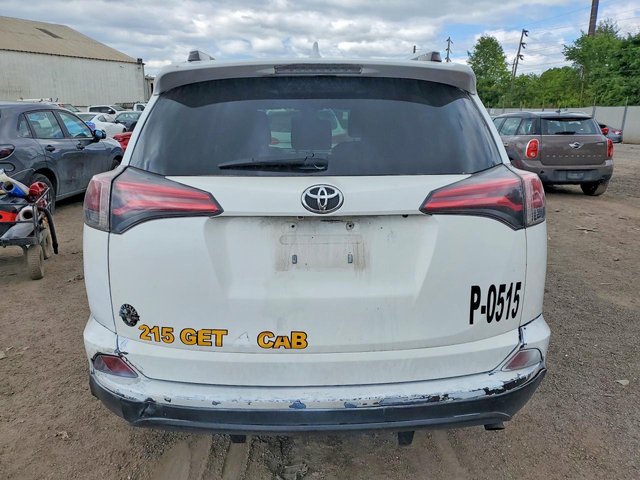 2018 Toyota Rav4 - Image 6