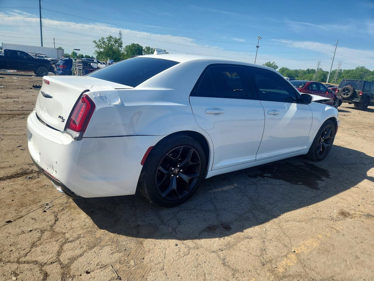 2021 Chrysler 300 S - Image 3