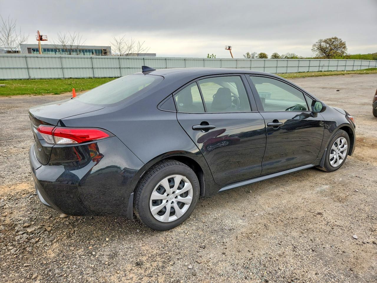 2022 Toyota Corolla Le - Image 3