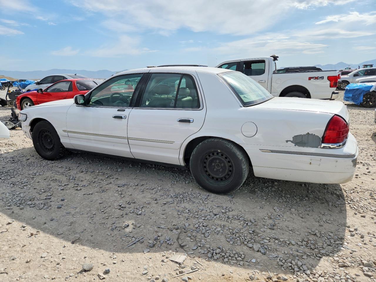 2002 Mercury Grand Marquis Gs - Фото 2