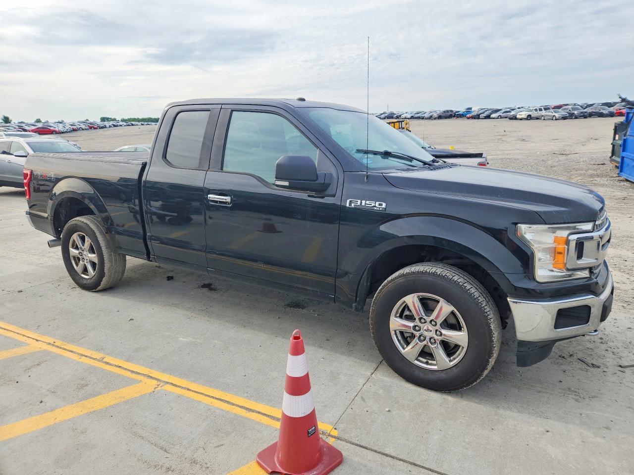 2018 Ford F150 Super Cab - Фото 4