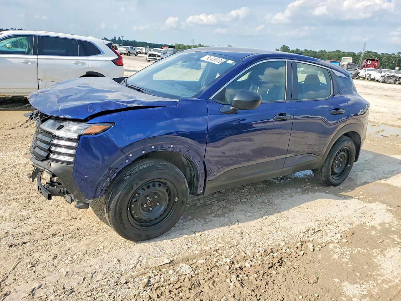 2025 Nissan Kicks S