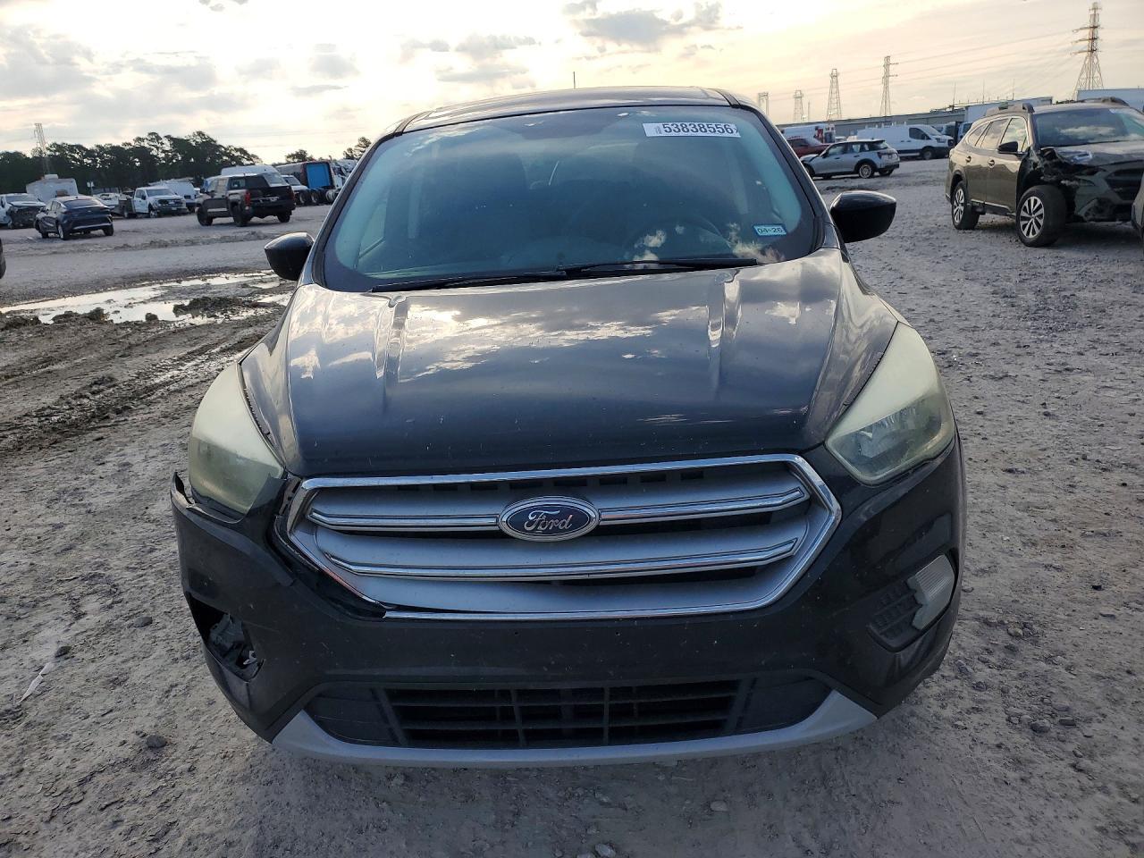 2017 Ford Escape Se - Фото 5