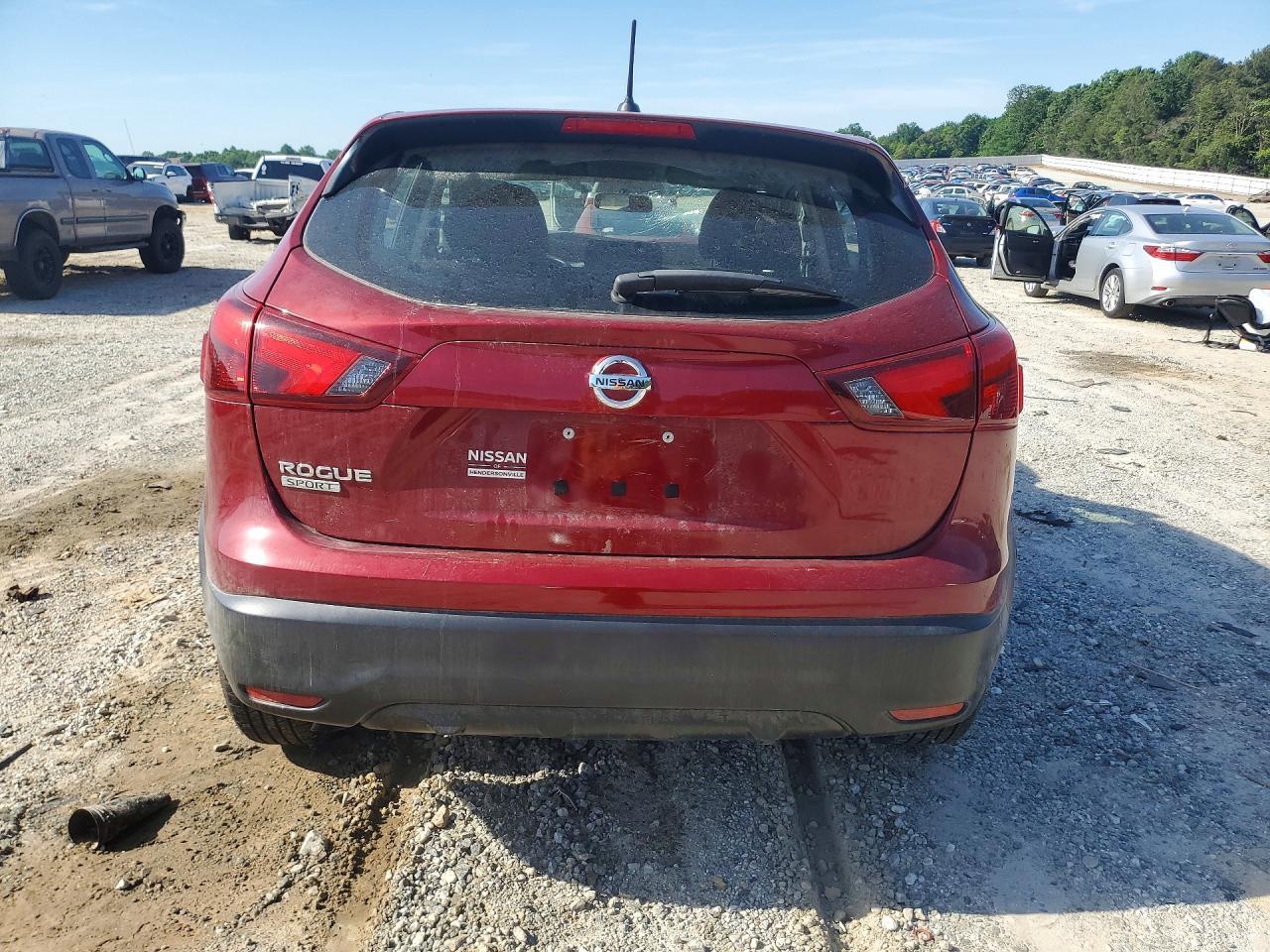 2019 Nissan Rogue Sport S - Фото 6