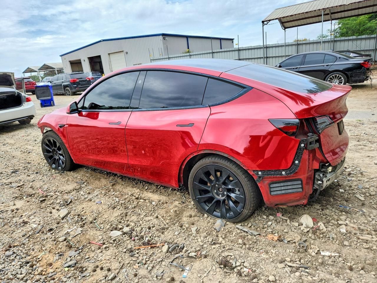 2023 Tesla Model Y - Image 2