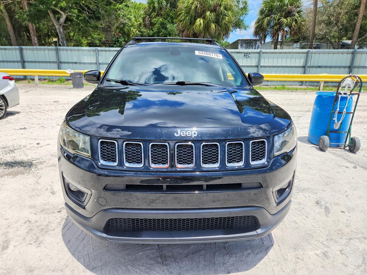 2017 Jeep Compass Latitude - Фото 5