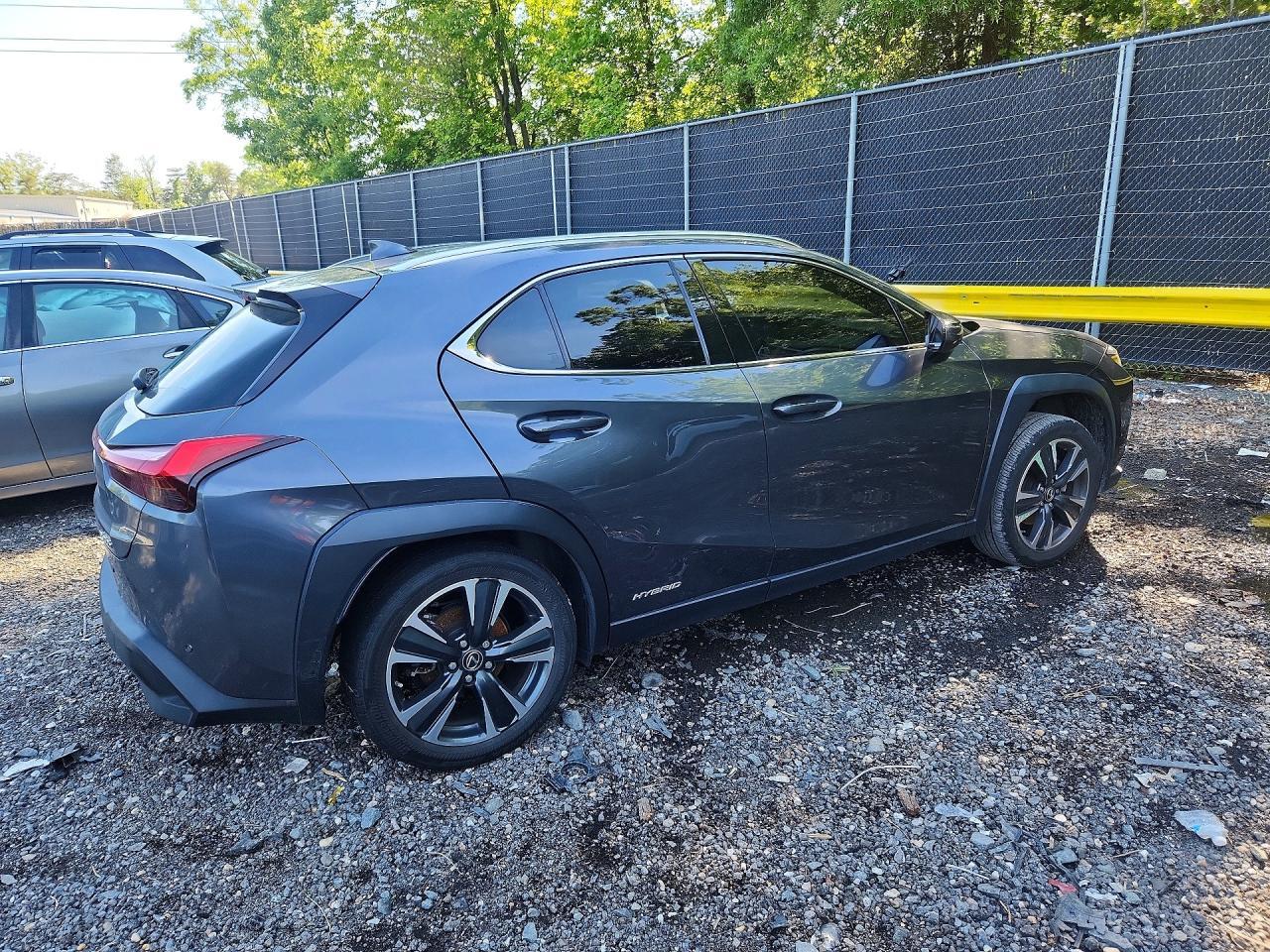 2022 Lexus Ux 250H Base - Image 3