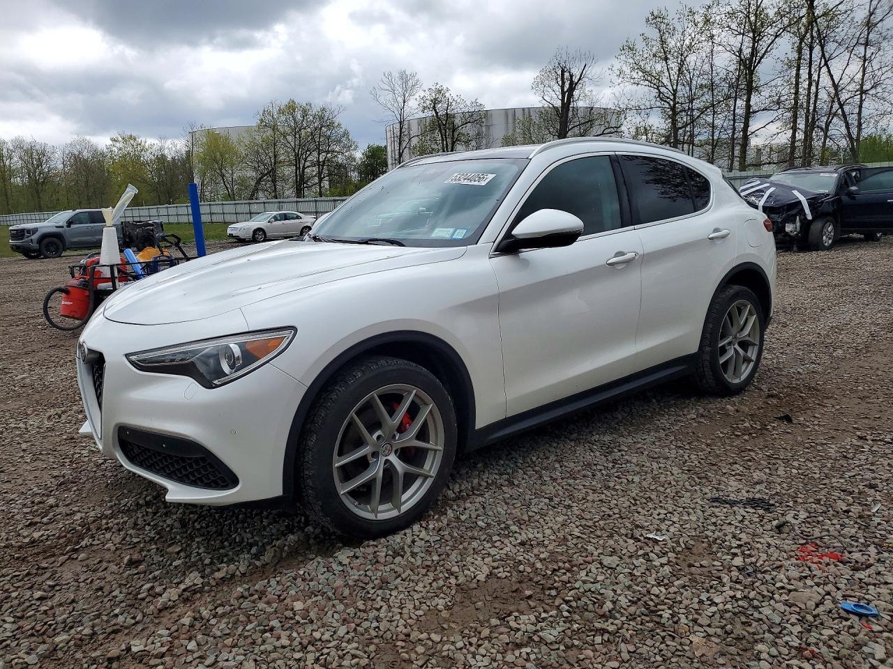 2018 Alfa Romeo Stelvio Ti