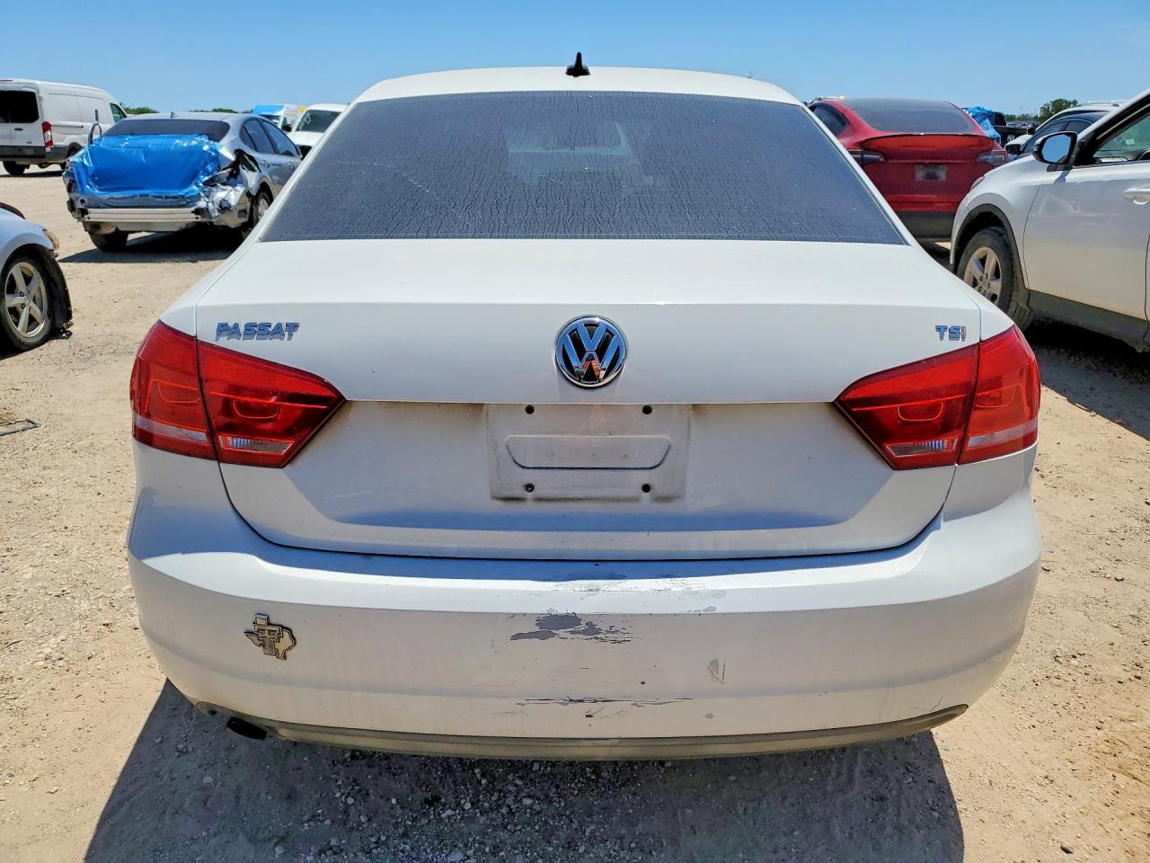 2014 Volkswagen Passat S - Фото 6