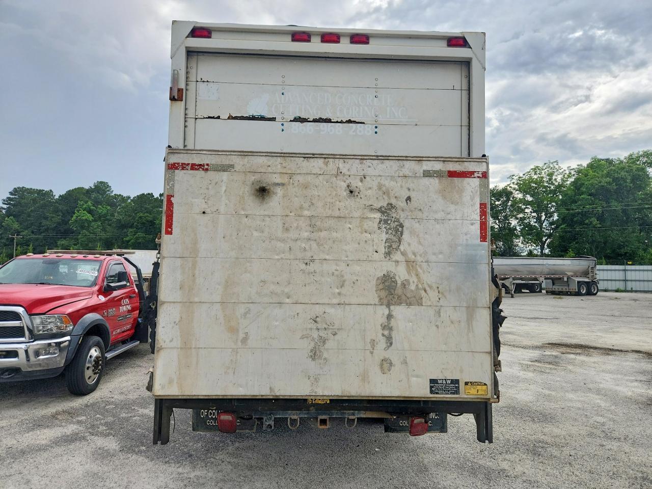 2014 Ram 5500 Box Truck - Фото 6