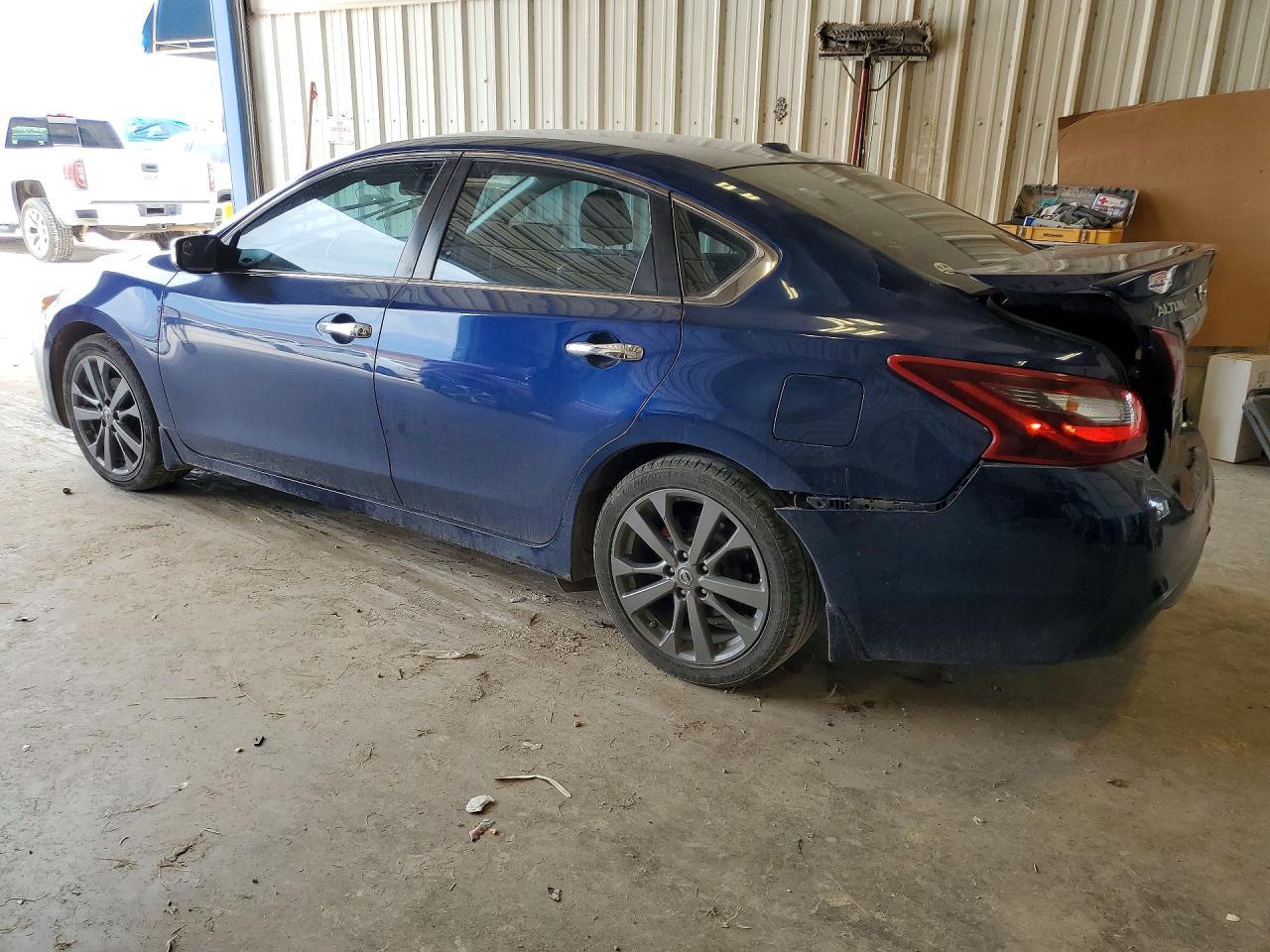 2018 Nissan Altima 2.5 S - Фото 2