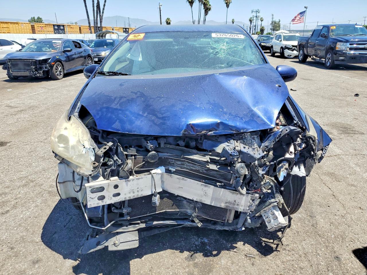 2014 Toyota Prius Three - Фото 5