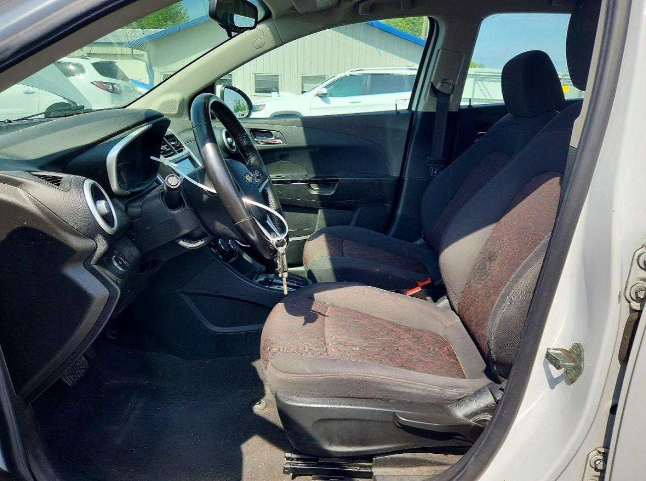 2017 Chevrolet Sonic Lt - Фото 7