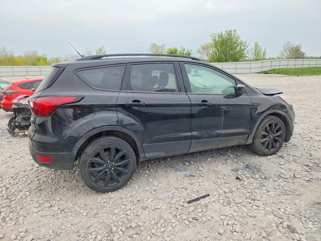 2019 Ford Escape Se - Фото 3
