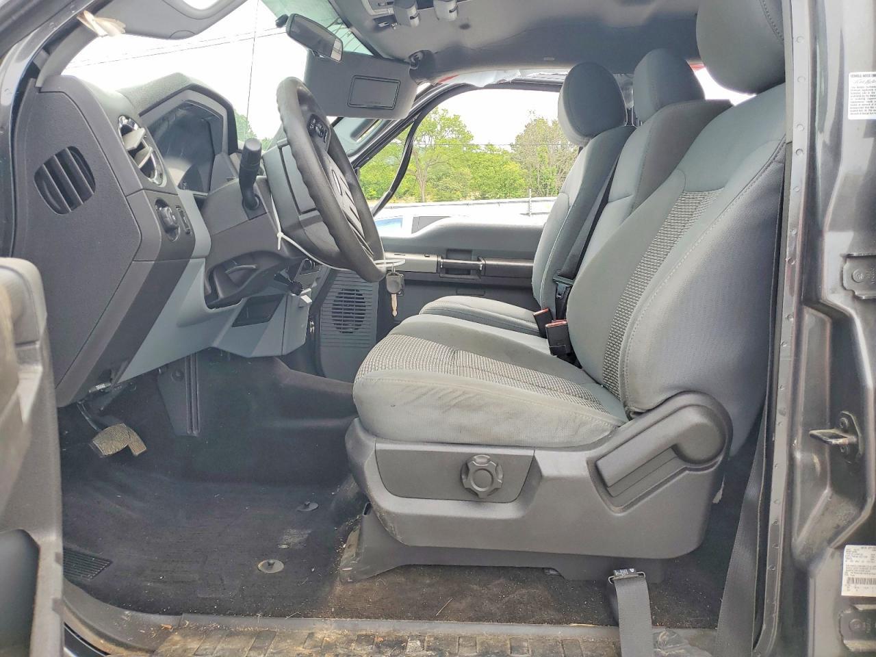 2015 Ford F350 Super Duty - Фото 7