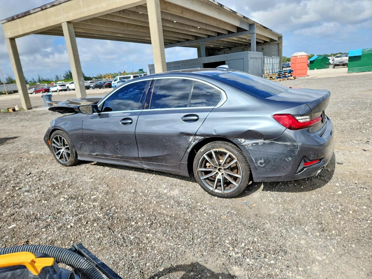 2019 BMW 330I - Image 2