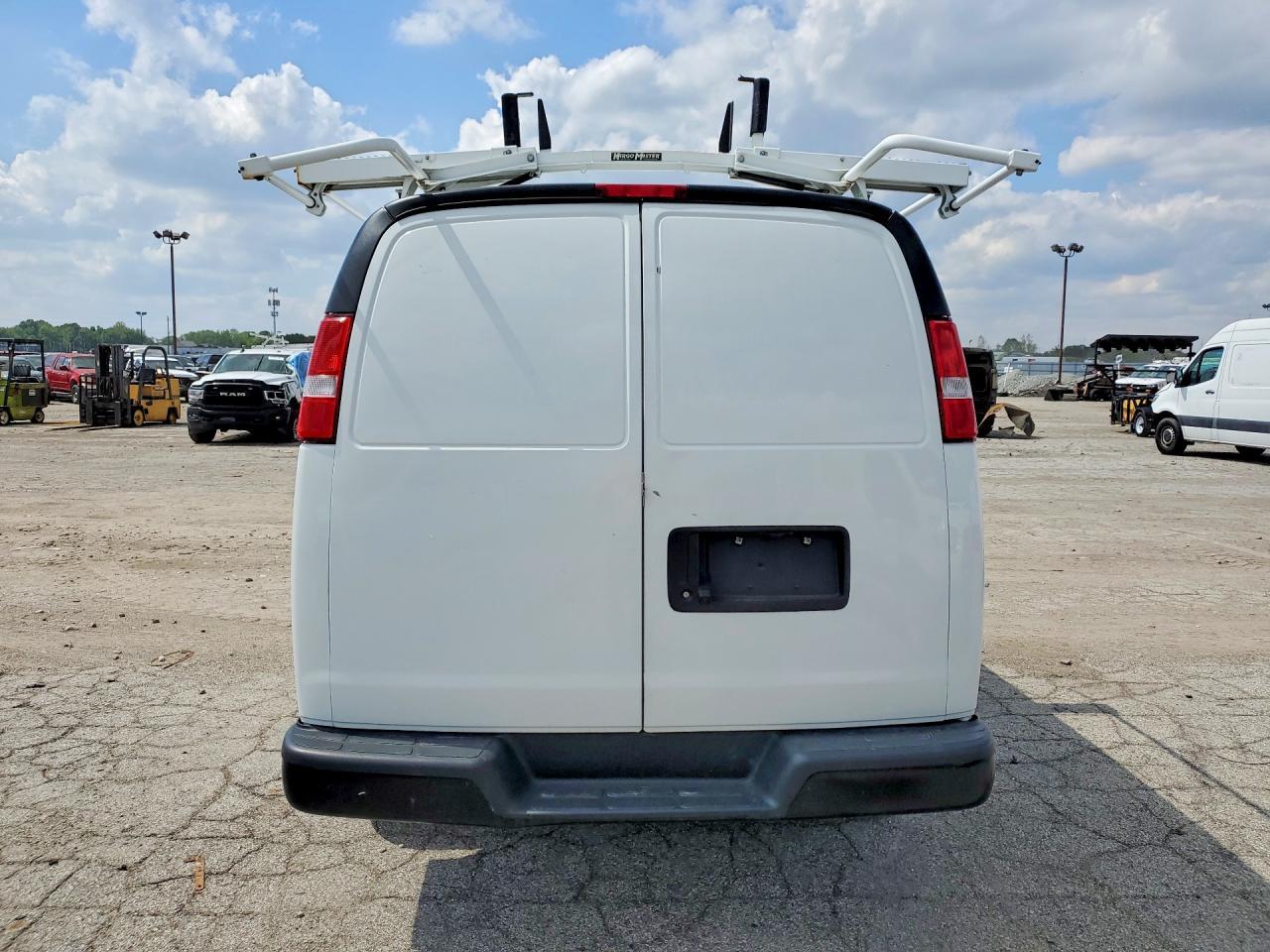 2020 Chevrolet Express G2500 - Image 6