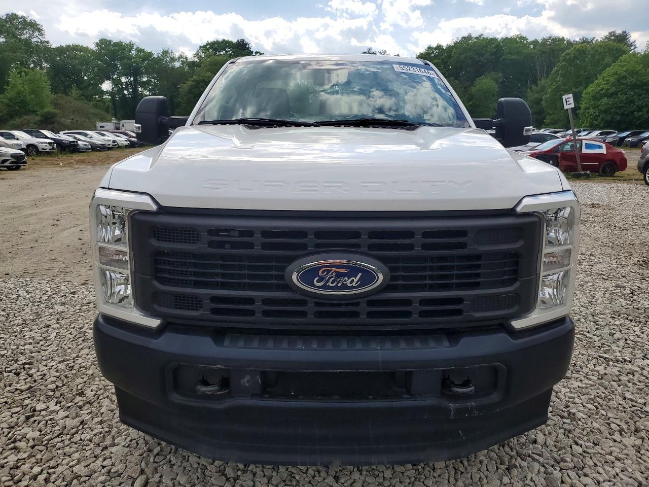 2023 Ford F250 Super Duty - Фото 5