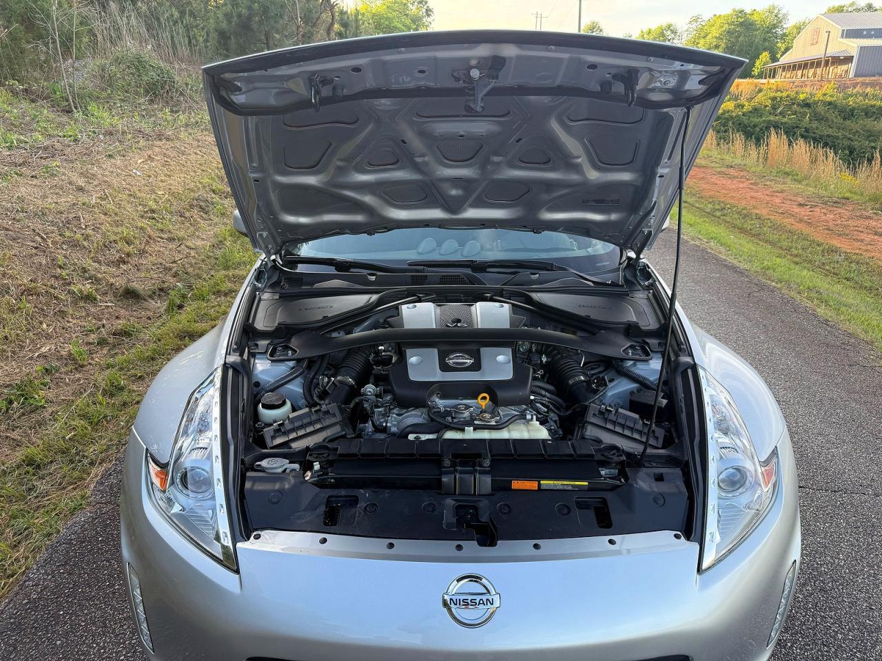 2016 Nissan 370Z Base - Image 7
