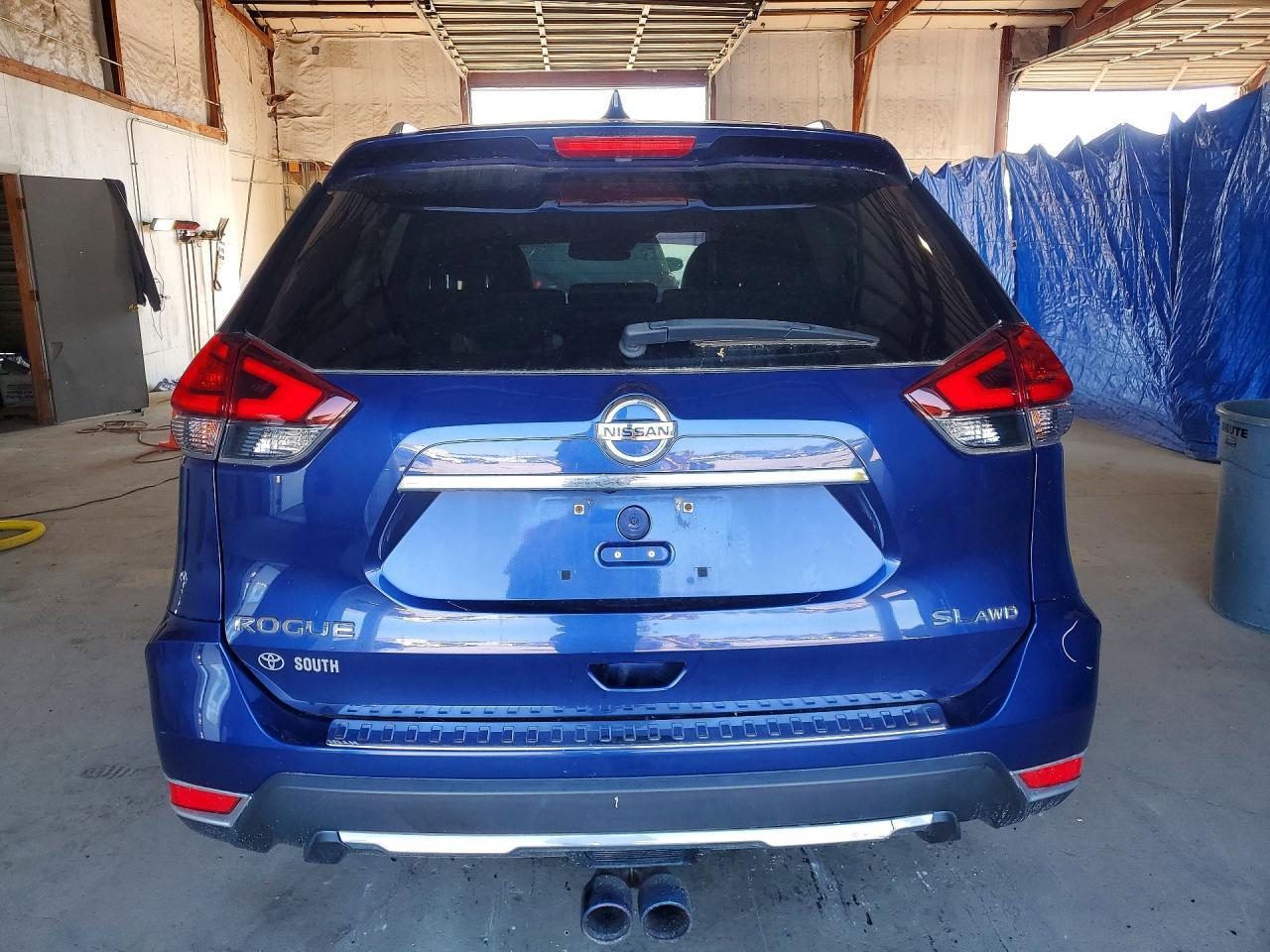 2017 Nissan Rogue S - Image 6