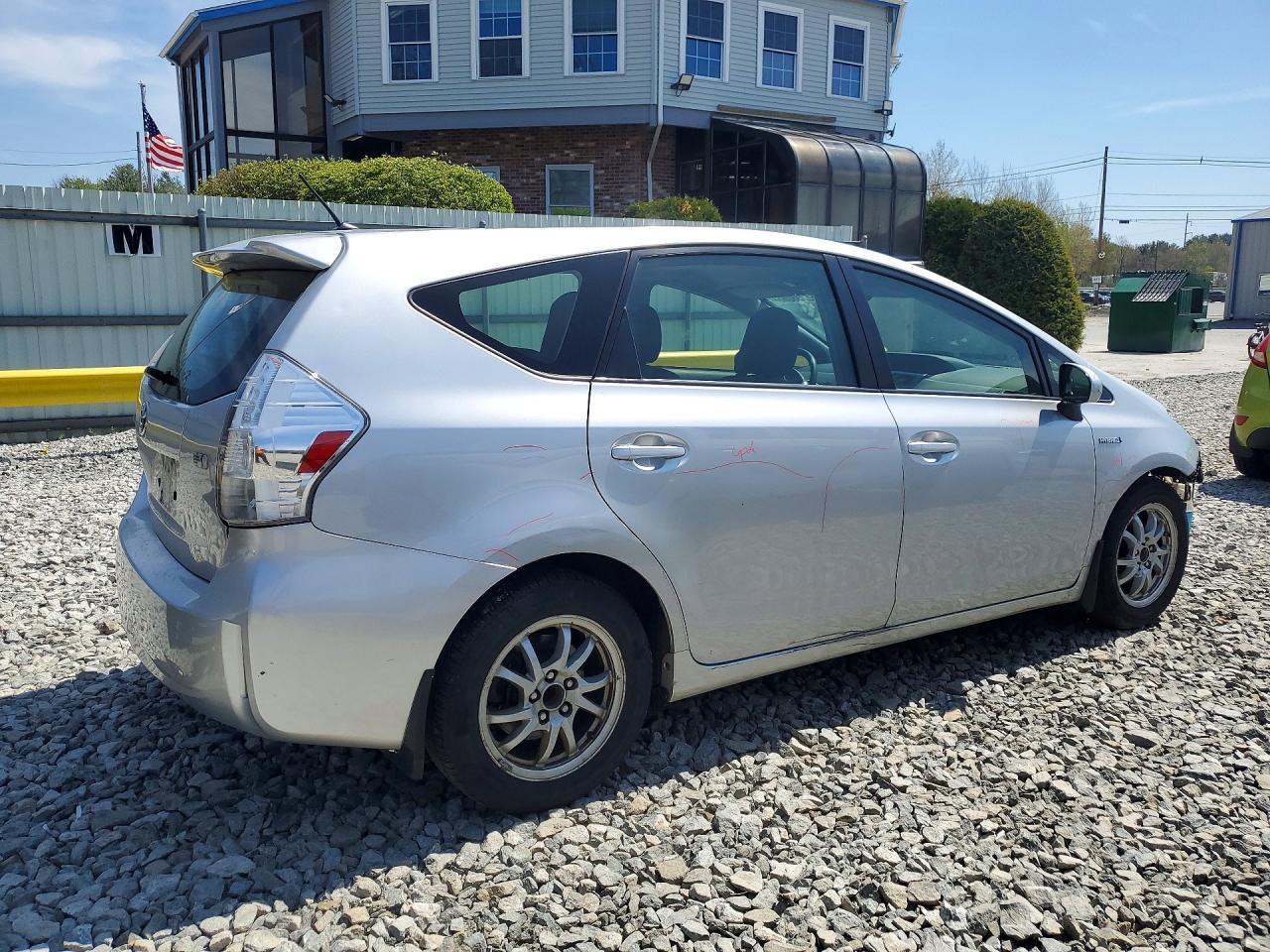 2012 Toyota Prius V Two - Image 3