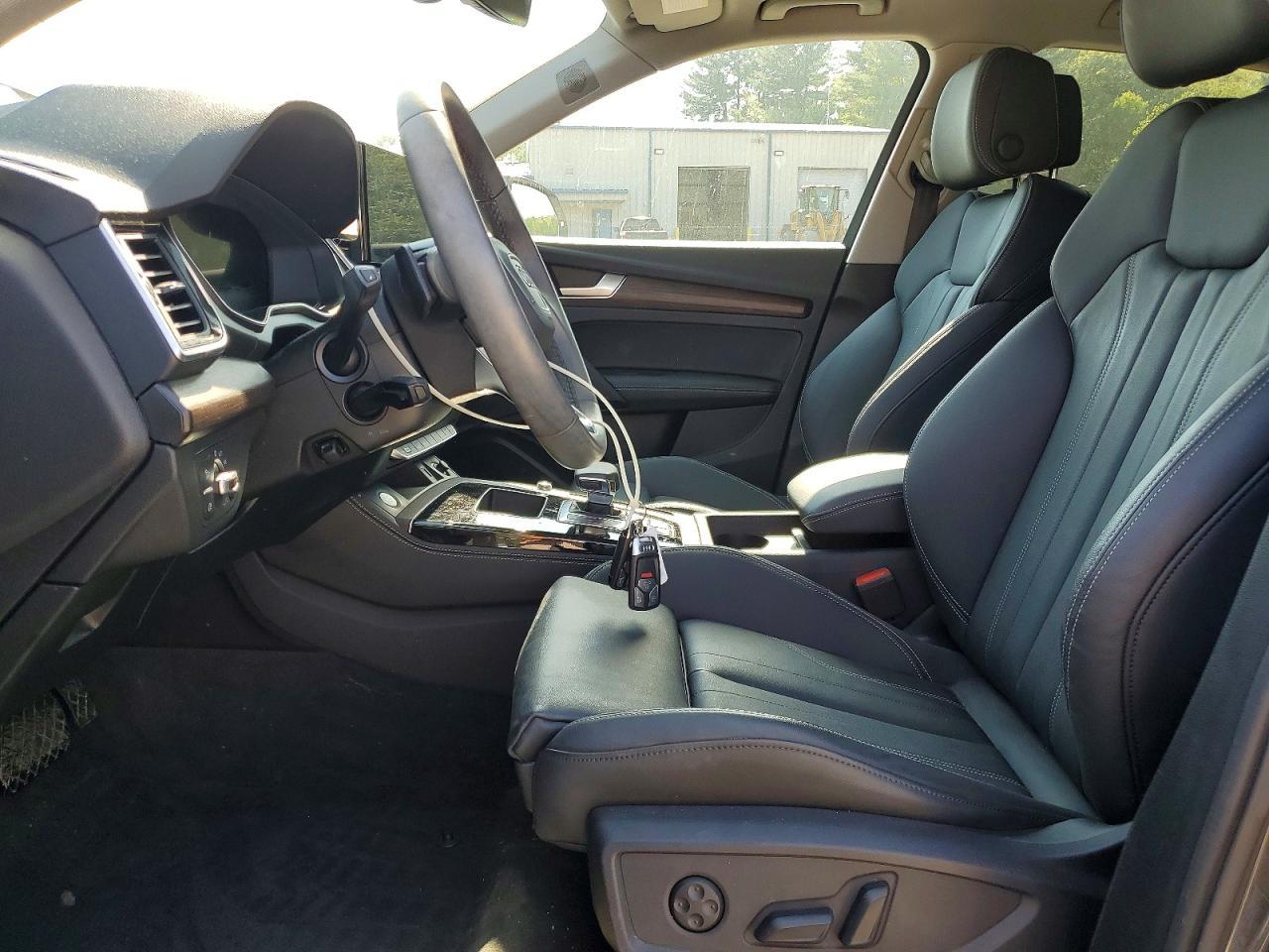 2025 Audi Q5 E Premium Plus 55 - Фото 7