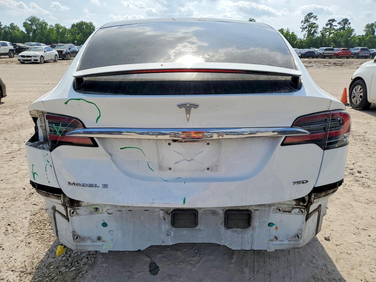 2017 Tesla Model X - Image 6