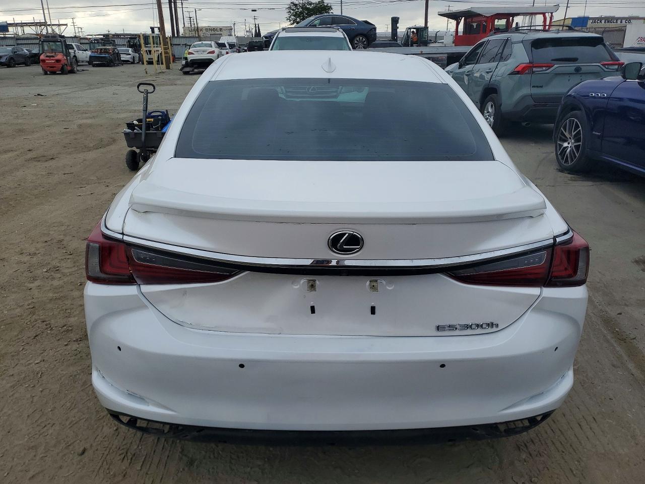 2024 Lexus Es 300H Base - Image 6