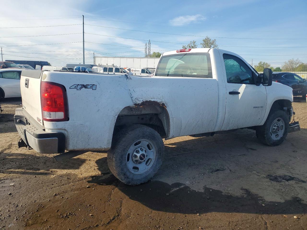 2013 GMC Sierra K2500 Heavy Duty - Image 3