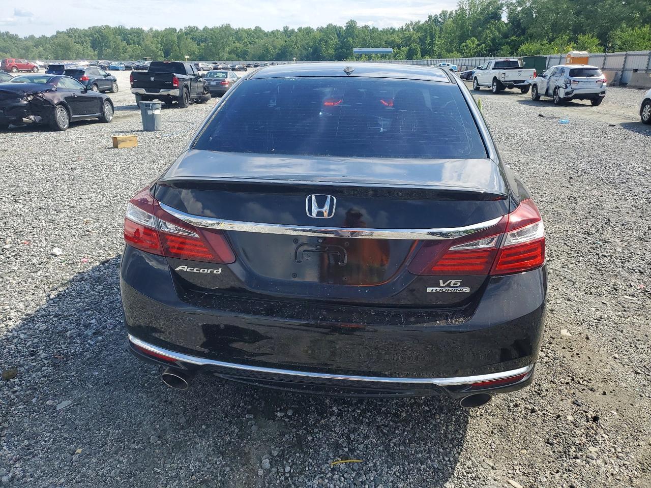 2016 Honda Accord Touring - Фото 6