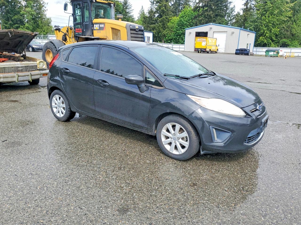 2011 Ford Fiesta Se - Image 4