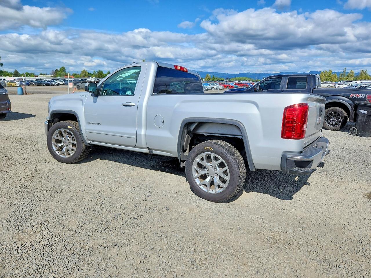 2017 GMC Sierra K1500 Sle - Фото 2