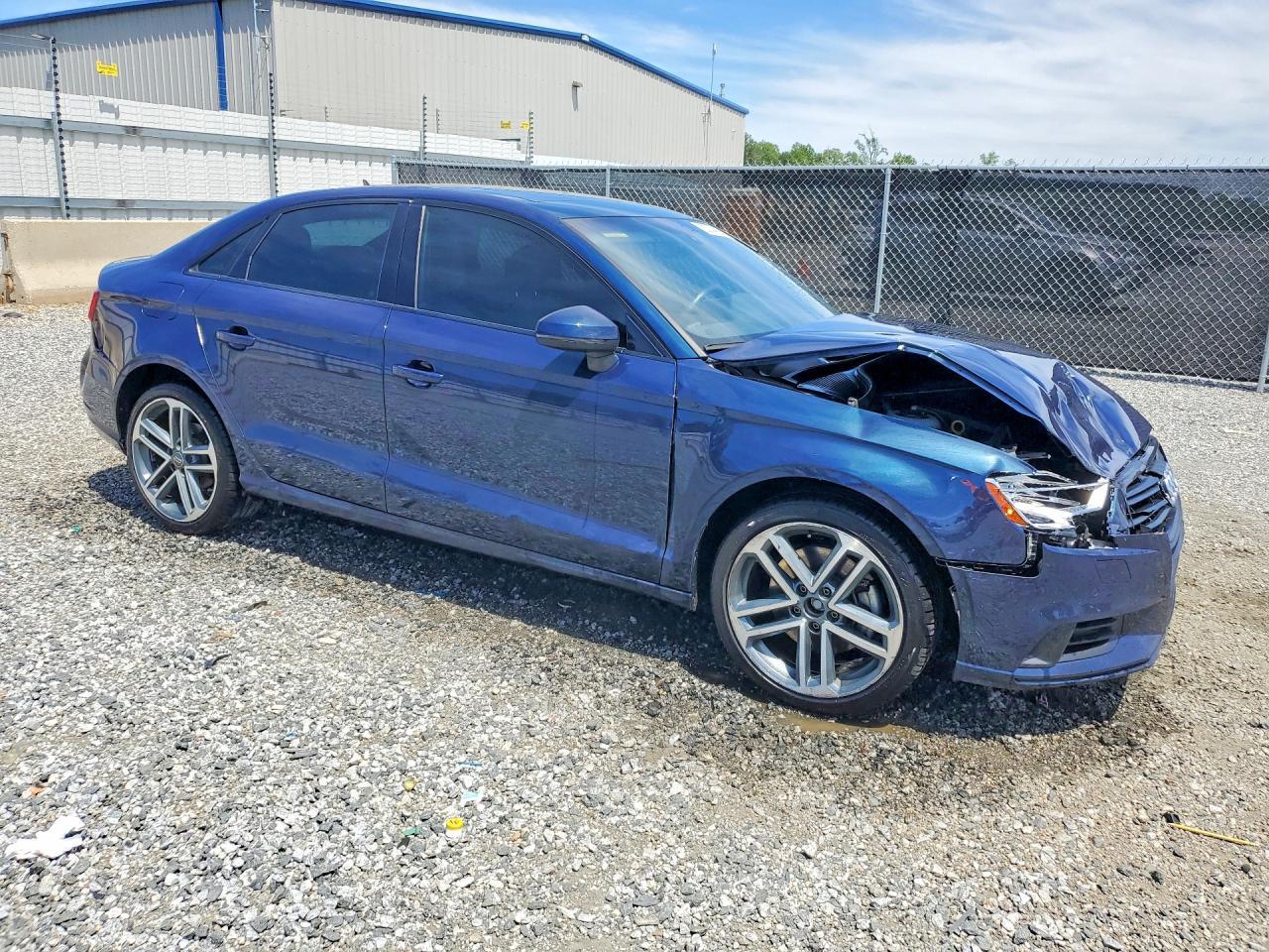 2020 Audi A3 Premium - Фото 4