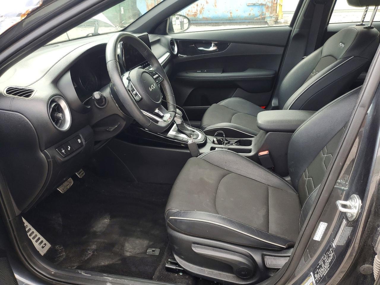 2024 Kia Forte Gt Line - Image 7