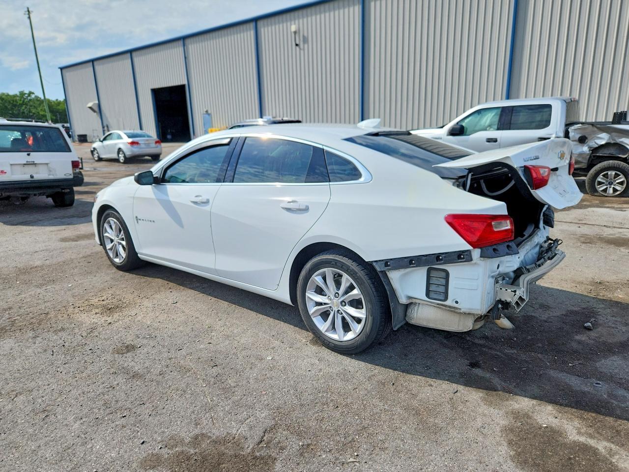 2023 Chevrolet Malibu Lt - Image 2
